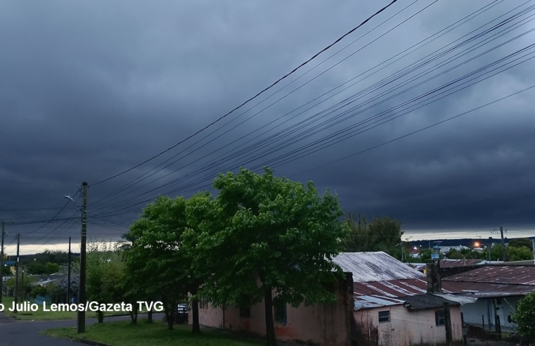 Temporais causam alagamentos e danos em Rosário e região