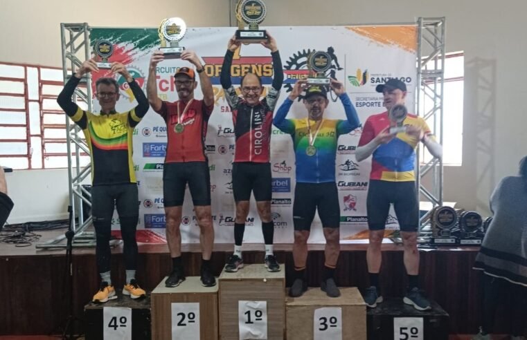 Ciclistas rosarienses participam do 1º Race Day em Santiago